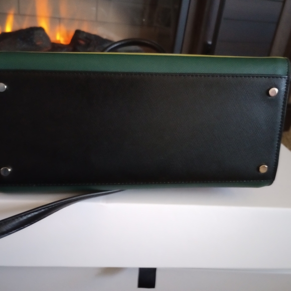 Kate Spade crossbody - Picture 4 of 4